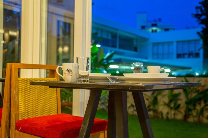 The Signature Hotel @ Thapae - Restoran