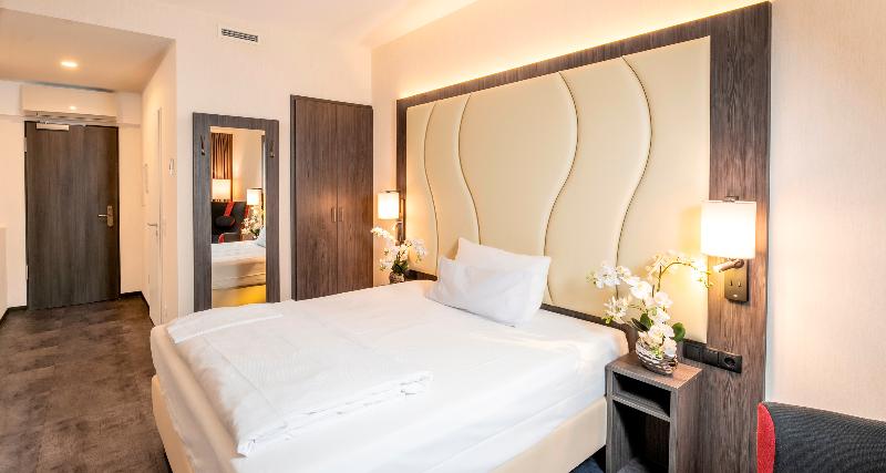 PLAZA INN Mannheim - Oda