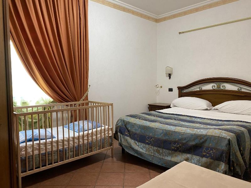 Euro House Inn Airport Hotel Residence - Lobi
