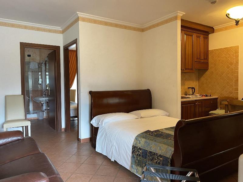 Euro House Inn Airport Hotel Residence - Lobi