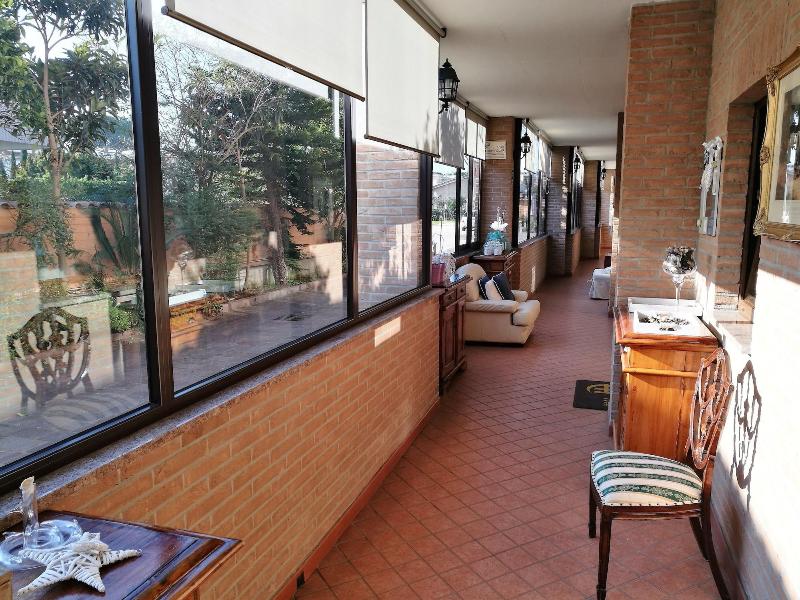Euro House Inn Airport Hotel Residence - Lobi