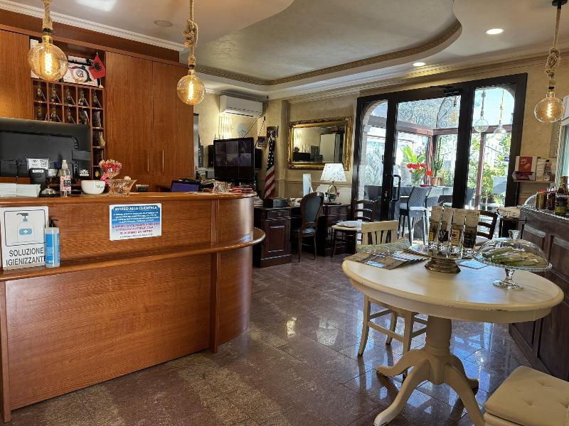 Euro House Inn Airport Hotel Residence - Lobi