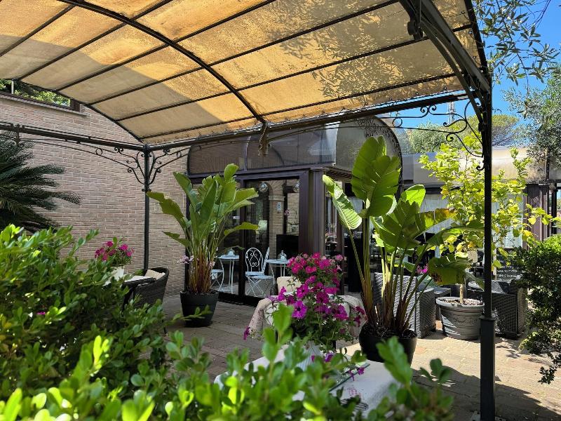 Euro House Inn Airport Hotel Residence - Lobi