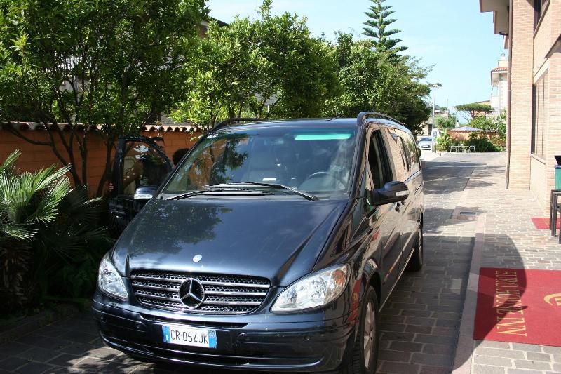 Euro House Inn Airport Hotel Residence - Aktivite