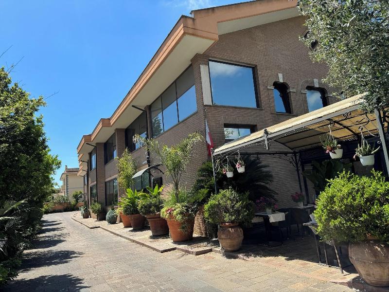 Euro House Inn Airport Hotel Residence - Genel