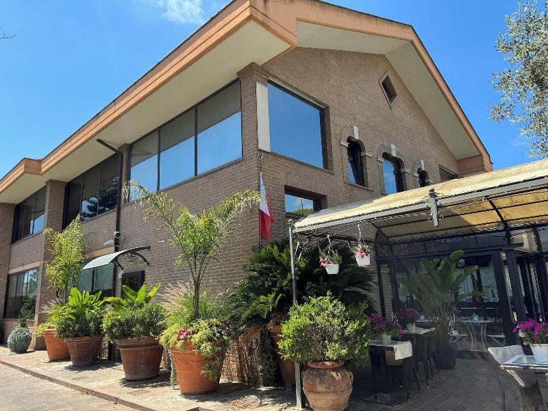 Euro House Inn Airport Hotel Residence - Genel