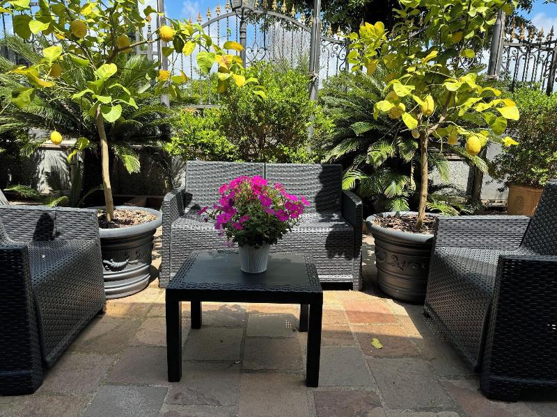 Euro House Inn Airport Hotel Residence - Genel