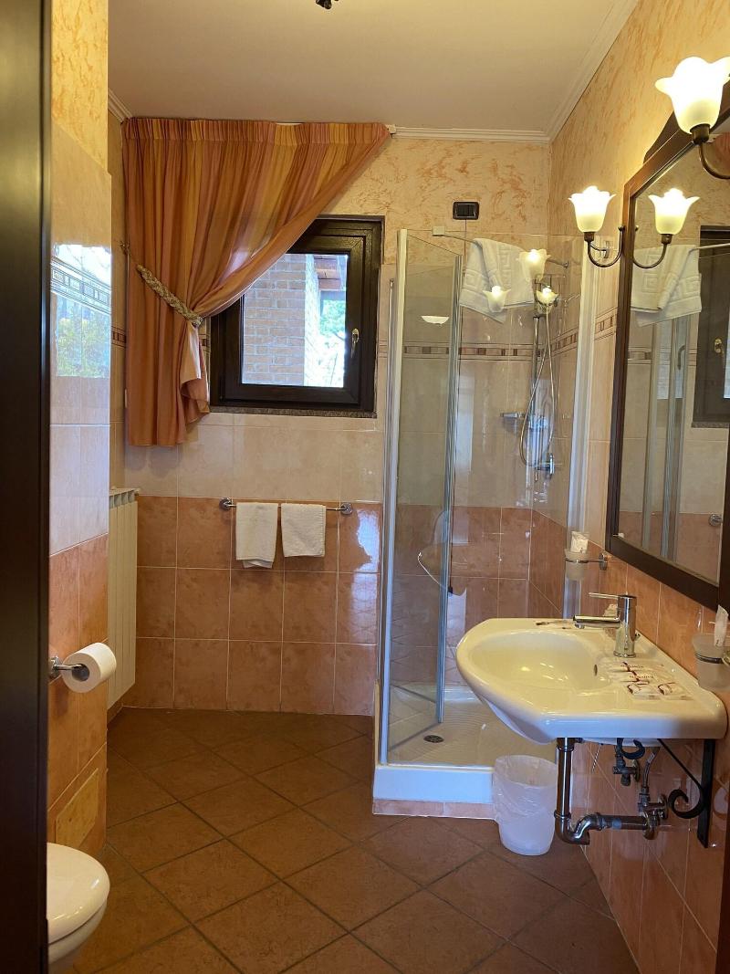 Euro House Inn Airport Hotel Residence - Oda