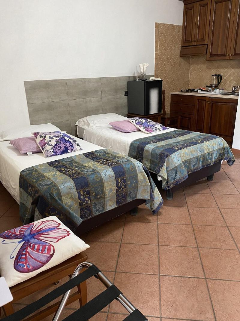 Euro House Inn Airport Hotel Residence - Oda