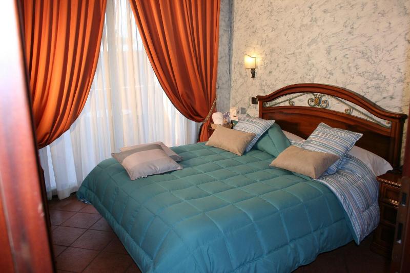 Euro House Inn Airport Hotel Residence - Oda