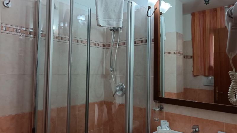 Euro House Inn Airport Hotel Residence - Oda