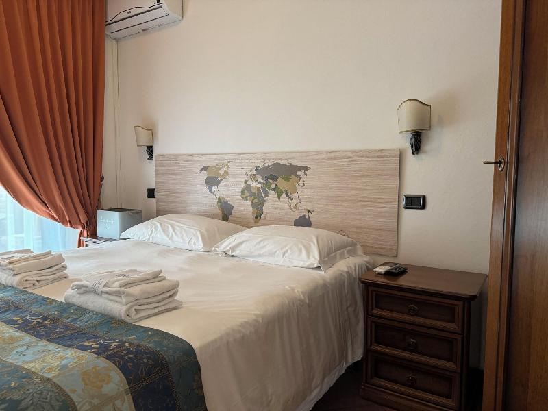 Euro House Inn Airport Hotel Residence - Oda