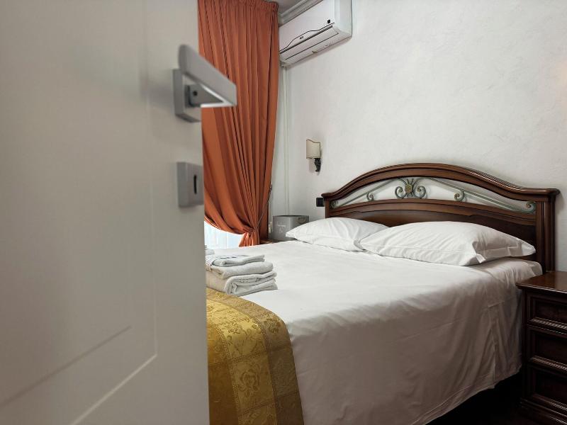 Euro House Inn Airport Hotel Residence - Oda