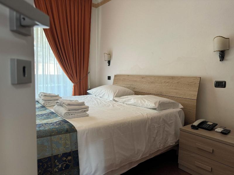 Euro House Inn Airport Hotel Residence - Oda