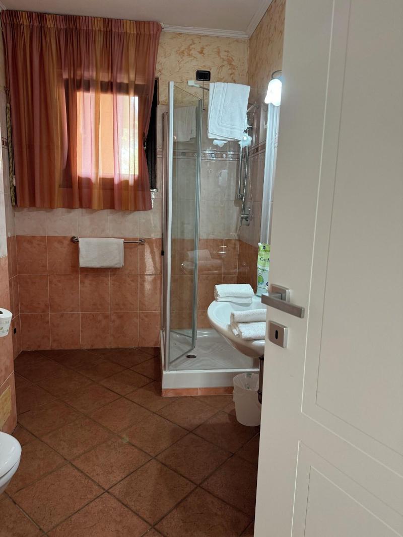Euro House Inn Airport Hotel Residence - Oda
