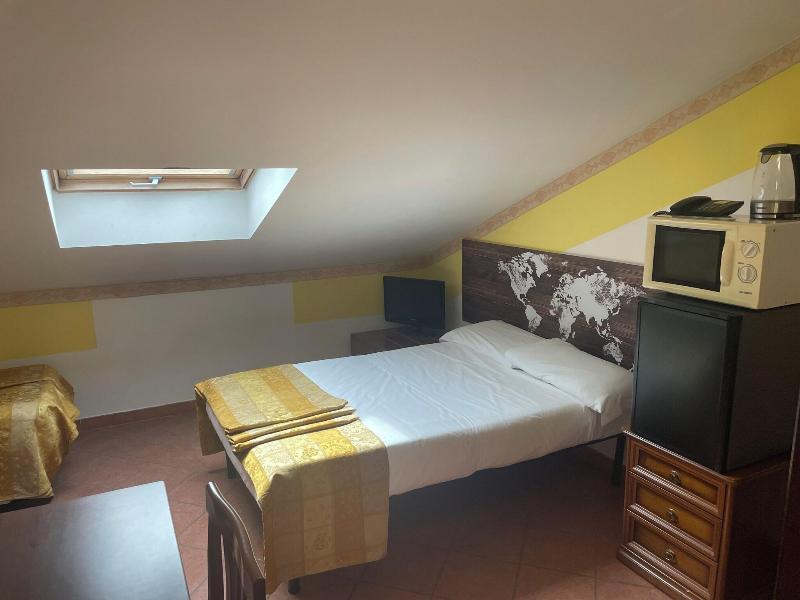 Euro House Inn Airport Hotel Residence - Oda