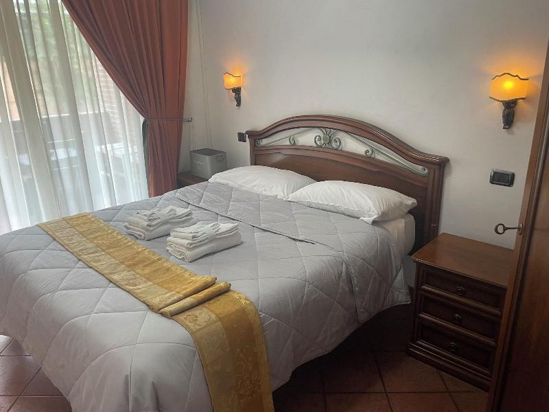 Euro House Inn Airport Hotel Residence - Oda