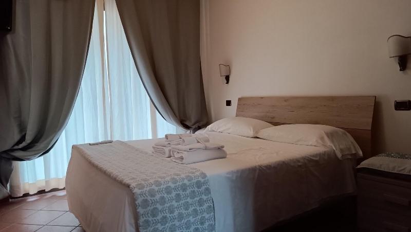 Euro House Inn Airport Hotel Residence - Oda