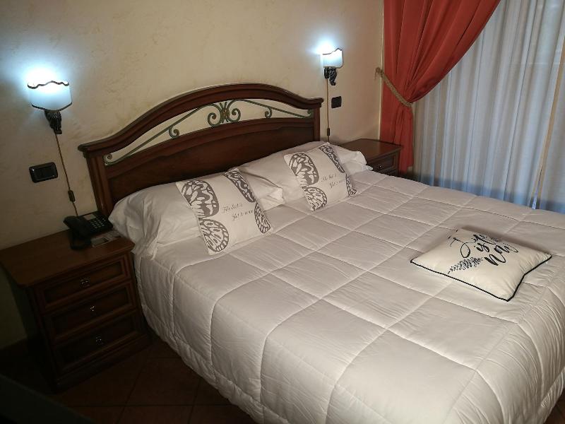 Euro House Inn Airport Hotel Residence - Oda