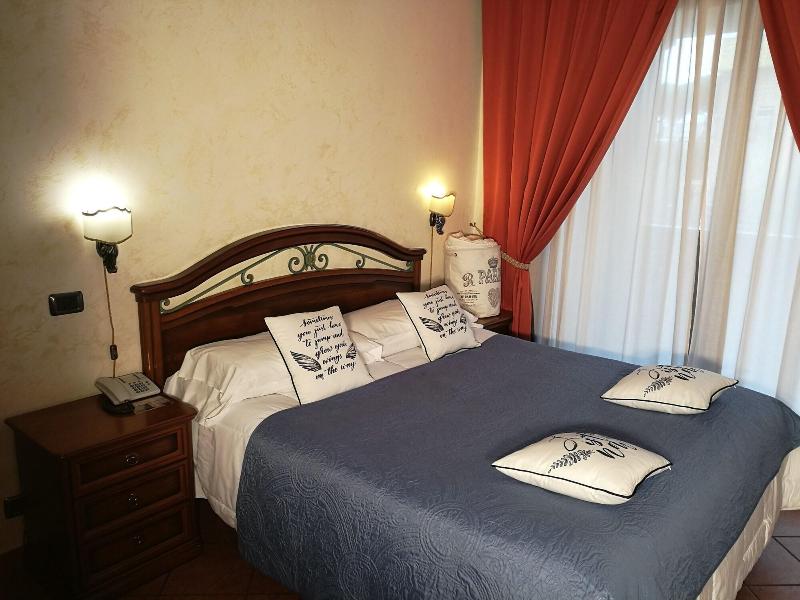 Euro House Inn Airport Hotel Residence - Oda