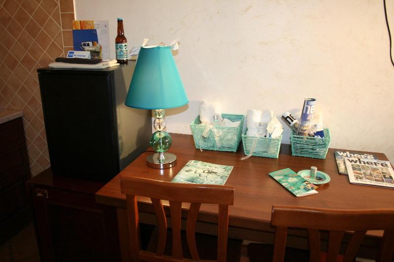 Euro House Inn Airport Hotel Residence - Oda