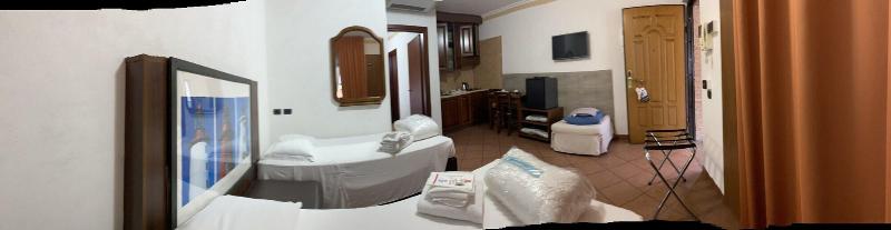 Euro House Inn Airport Hotel Residence - Oda