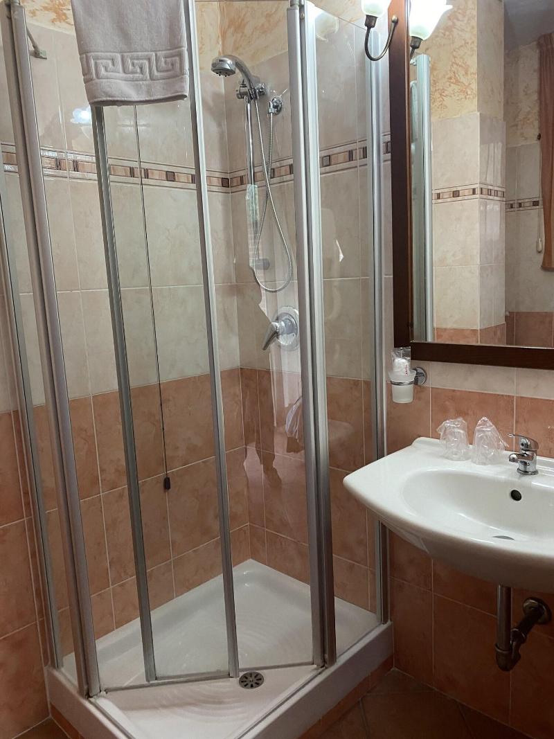 Euro House Inn Airport Hotel Residence - Oda