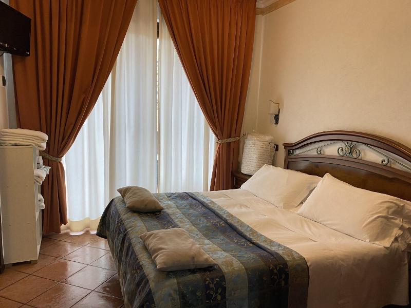 Euro House Inn Airport Hotel Residence - Oda