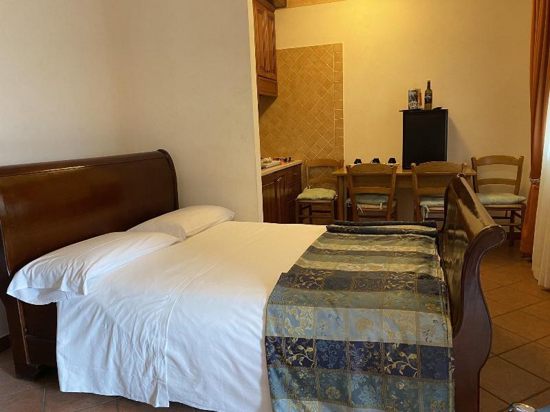 Euro House Inn Airport Hotel Residence - Oda
