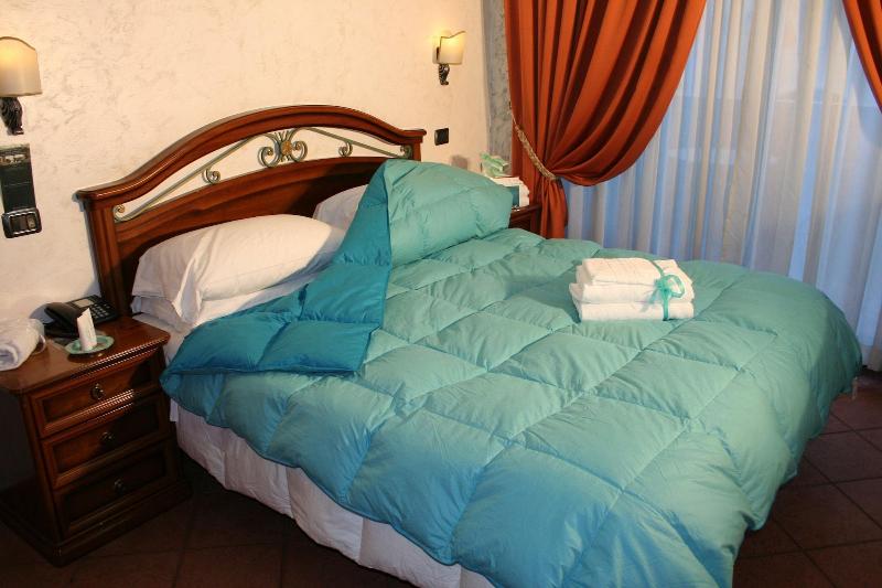 Euro House Inn Airport Hotel Residence - Oda