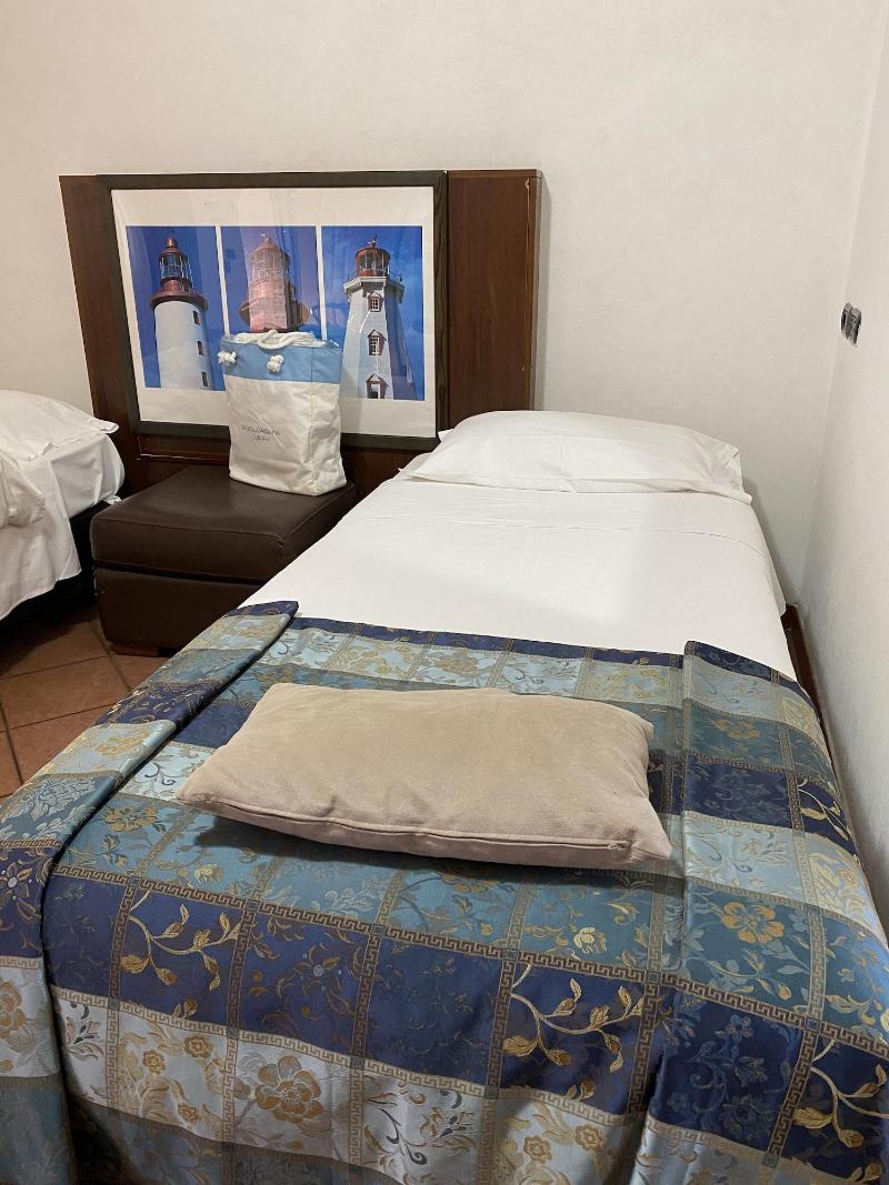 Euro House Inn Airport Hotel Residence - Oda