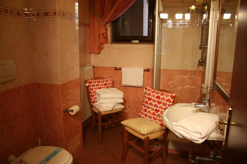 Euro House Inn Airport Hotel Residence - Oda