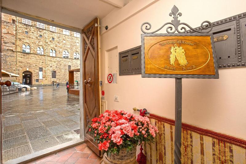 La Casa Del Garbo Luxury Rooms Suite - Lobi