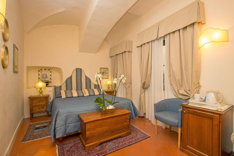La Casa Del Garbo Luxury Rooms Suite - Oda