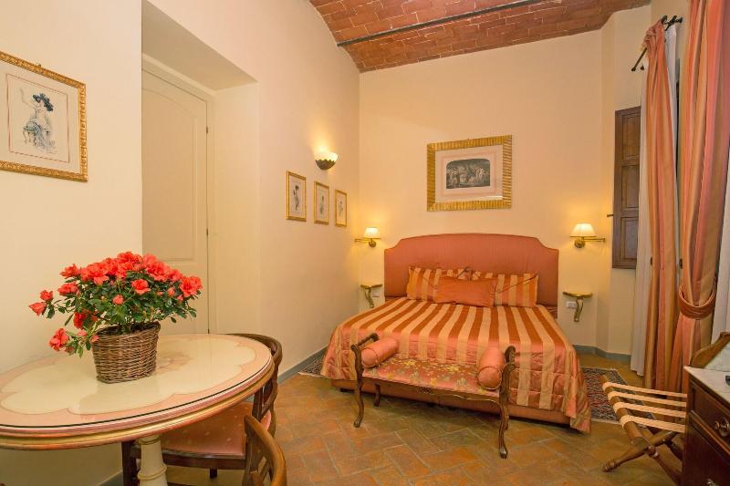 La Casa Del Garbo Luxury Rooms Suite - Oda