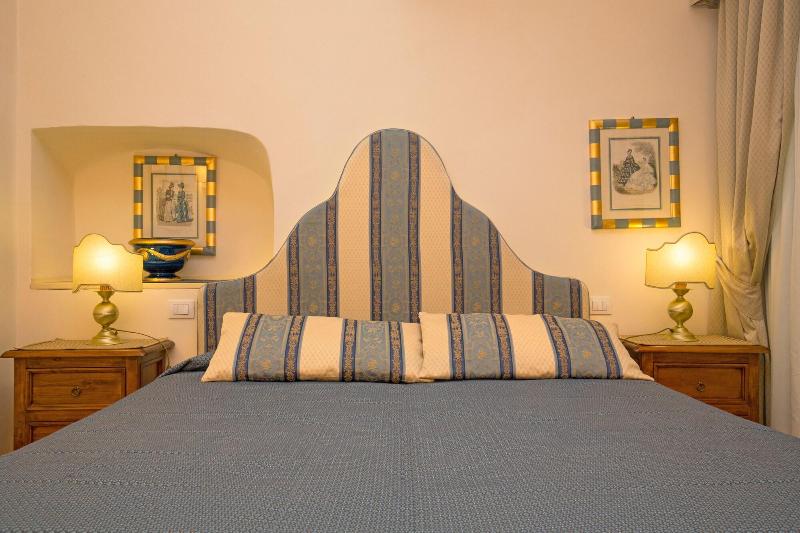 La Casa Del Garbo Luxury Rooms Suite - Oda