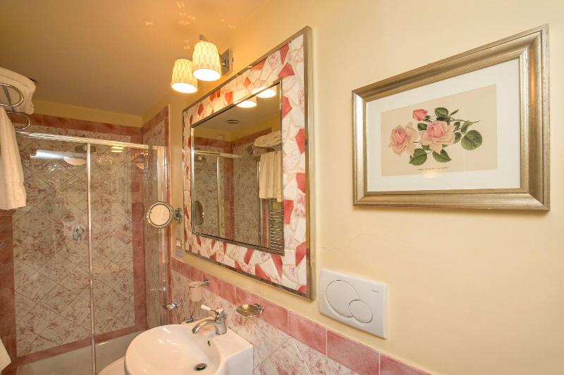 La Casa Del Garbo Luxury Rooms Suite - Oda