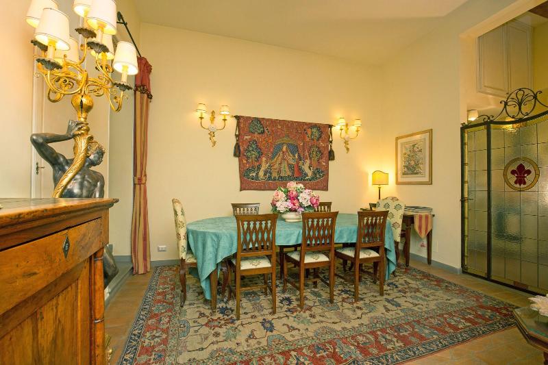 La Casa Del Garbo Luxury Rooms Suite - Restoran