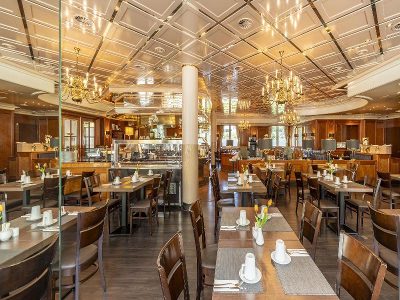 PLAZA Premium Darmstadt - Restoran