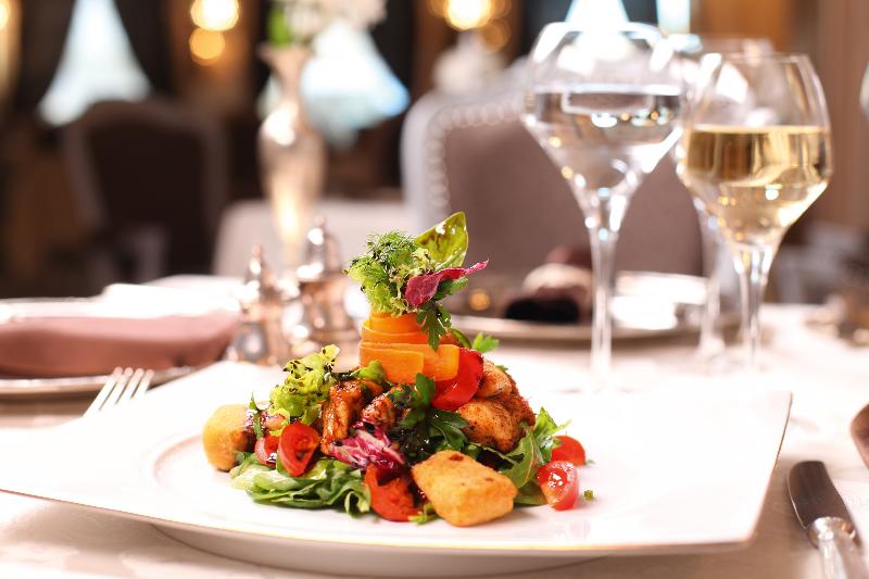 PLAZA Premium Darmstadt - Restoran