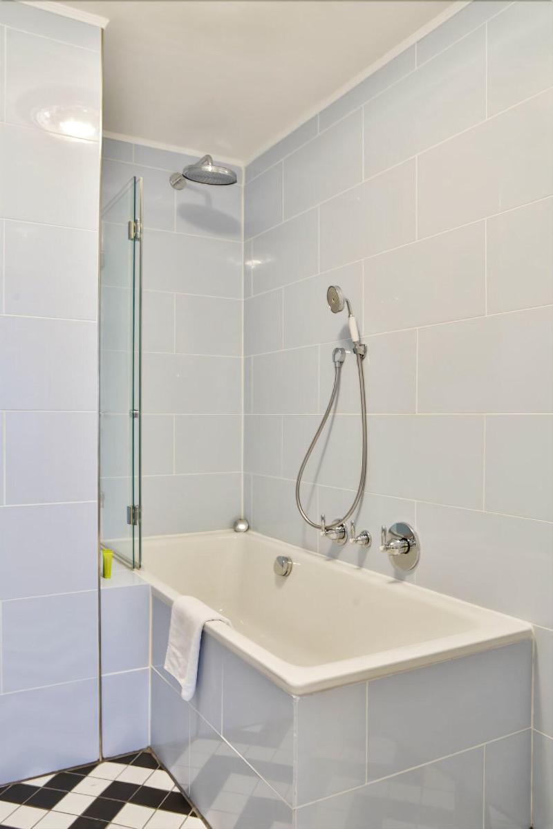 The Suite Hotel - Oda