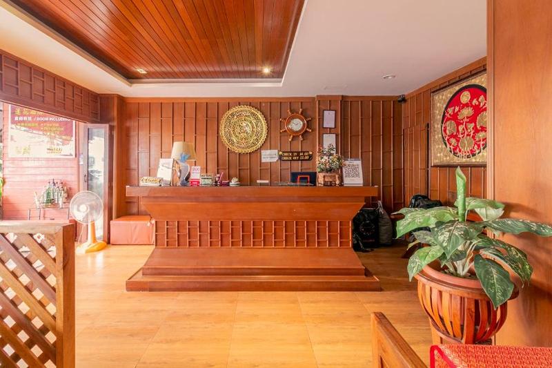 Lotus hotel Patong by ZUZU - Lobi
