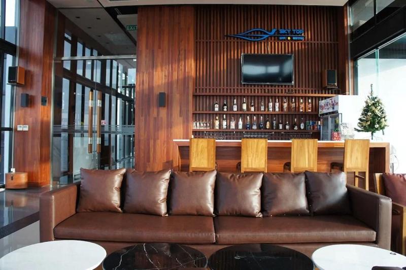 Serenotel Pattaya - Bar