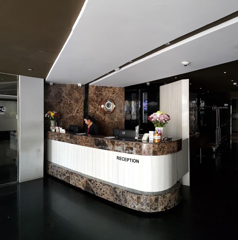 Serenotel Pattaya - Lobi