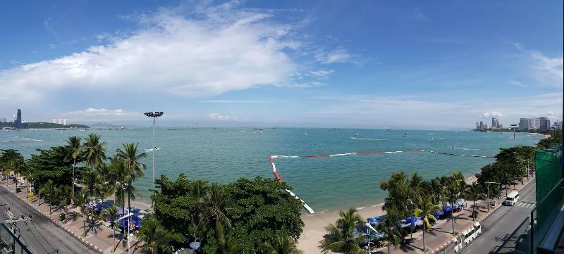 Serenotel Pattaya - Plaj