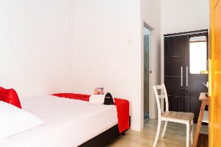 RedDoorz near Cipinang Indah Mall fotoÄŸrafÄ±