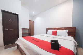 RedDoorz Plus near Green Pramuka Square Mall fotoÄŸrafÄ±