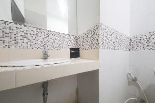 RedDoorz Plus near Green Pramuka Square Mall fotoÄŸrafÄ±