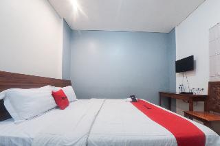 RedDoorz Plus near Green Pramuka Square Mall fotoÄŸrafÄ±