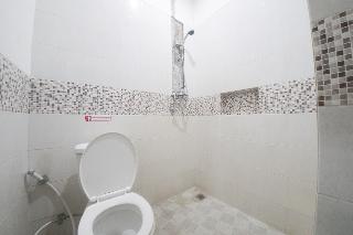 RedDoorz Plus near Green Pramuka Square Mall fotoÄŸrafÄ±